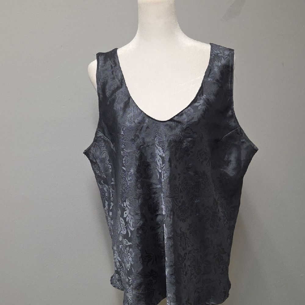 Secret Treasures Dark Gray Patterned Tank Top